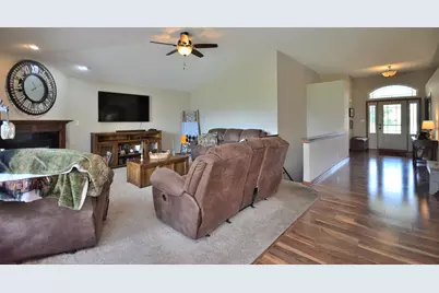 1417  Mamerow Ln, Oconomowoc, WI 53066 - Photo 7