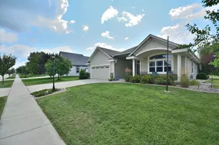 1417 Mamerow Ln, Oconomowoc, WI 53066 - Photo 39