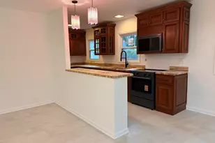6305 Catalpa St, Greendale, WI 53129 - Photo 11
