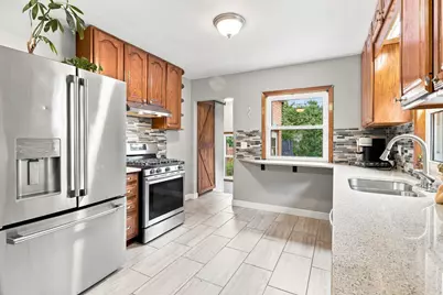 2621  Blaine Ave, Racine, WI 53405 - Photo 5