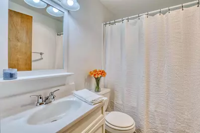 N76W14539  Northpoint Ct, Menomonee Falls, WI 53051 - Photo 17
