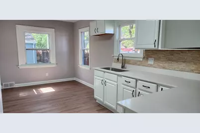 4735 W Fon Du Lac Ave, Milwaukee, WI 53216 - Photo 5