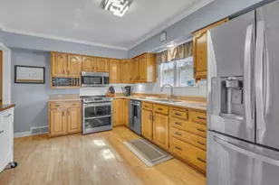2426 N 9th St, Sheboygan, WI 53083 - Photo 9