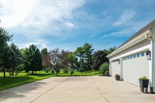 N64W38481 S Woodlake Cir, Lac La Belle, WI 53066 - Photo 67