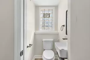318 E Gauer Cir, Milwaukee, WI 53207 - Photo 21