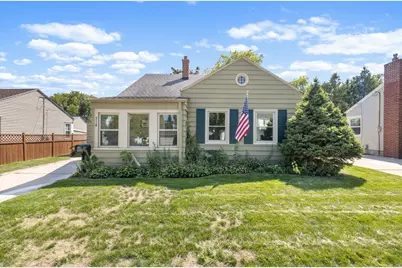 318 E Gauer Cir, Milwaukee, WI 53207 - Photo 3