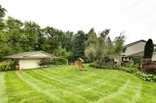 W264N6615 Hillview Dr, Lisbon, WI 53089 - Photo 13