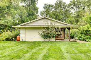 W264N6615 Hillview Dr, Lisbon, WI 53089 - Photo 11