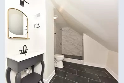 2209 N Dr. William Finlayson St, Milwaukee, WI 53212 - Photo 11