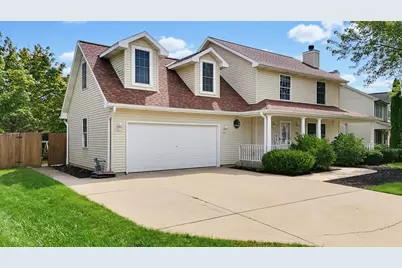 10348 S Robin Ln, Oak Creek, WI 53154 - Photo 1