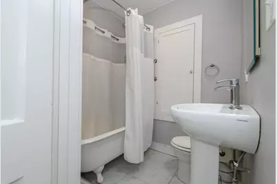 2101  Oaklawn Ave, Waukesha, WI 53188 - Photo 29