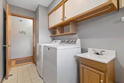 4420 N 110th St, Wauwatosa, WI 53225 - Photo 23