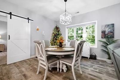 958  Autumn Ridge Ln, Hartford, WI 53027 - Photo 7