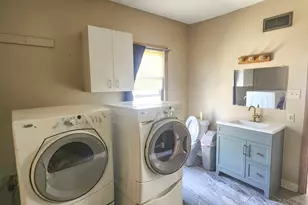 529 West Blvd, Racine, WI 53405 - Photo 9