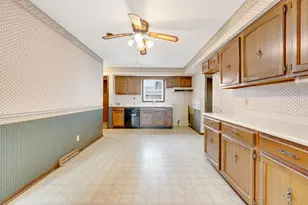 N52W23799 Parkview Dr, Lisbon, WI 53089 - Photo 13