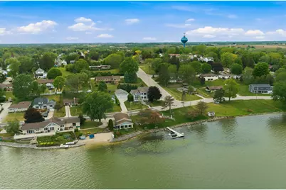 405  Lake Dr, Random Lake, WI 53075 - Photo 43