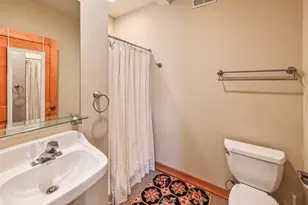 301 E Reservoir Ave, Milwaukee, WI 53212 - Photo 33