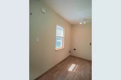521  Humboldt St, Watertown, WI 53094 - Photo 17