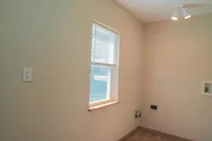 521 Humboldt St, Watertown, WI 53094 - Photo 17