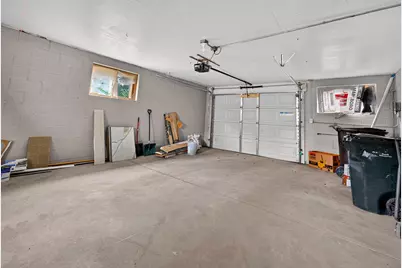 2423  Cleveland Pl, South Milwaukee, WI 53172 - Photo 27