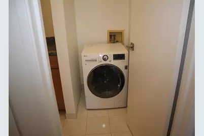 1660 N Prospect Ave #2201, Milwaukee, WI 53202 - Photo 13