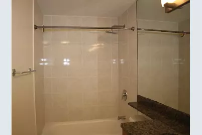 1660 N Prospect Ave #2201, Milwaukee, WI 53202 - Photo 11