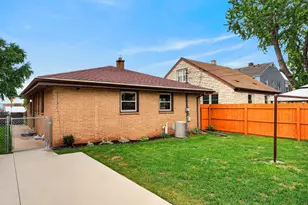 1252 S 40th St, West Milwaukee, WI 53215 - Photo 23