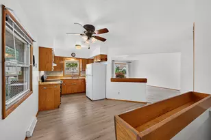 1252 S 40th St, West Milwaukee, WI 53215 - Photo 7
