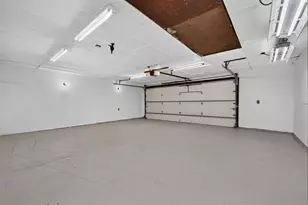 1252 S 40th St, West Milwaukee, WI 53215 - Photo 25