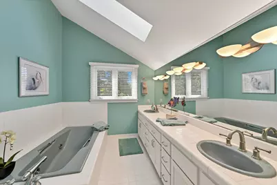 12303 N Golf Dr, Mequon, WI 53092 - Photo 21