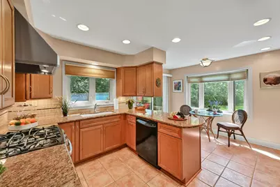 12303 N Golf Dr, Mequon, WI 53092 - Photo 9