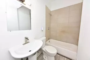 3238 W Juneau Ave, Milwaukee, WI 53208 - Photo 7