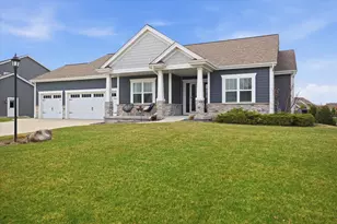 W136N6171 Weyer Farm Dr, Menomonee Falls, WI 53051 - Photo 1