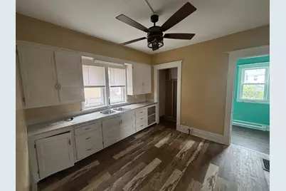 808  17th Ave, Monroe, WI 53566 - Photo 5