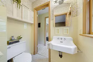 805 E Hyde Way, Fox Point, WI 53217 - Photo 15