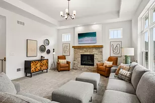 9744 N Migratory Ct, Mequon, WI 53092 - Photo 19