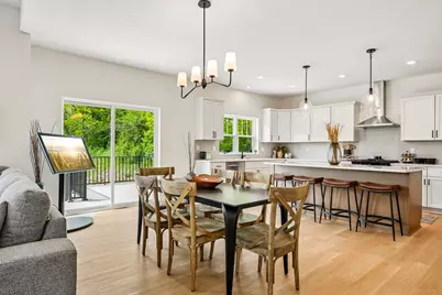 9744 N Migratory Ct, Mequon, WI 53092 - Photo 21