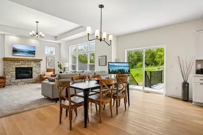 9744 N Migratory Ct, Mequon, WI 53092 - Photo 23