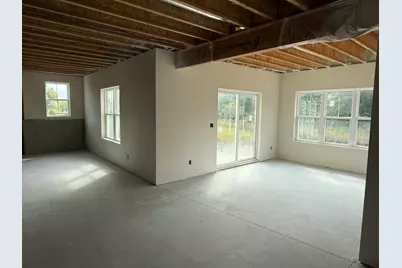 9744 N Migratory Ct, Mequon, WI 53092 - Photo 11