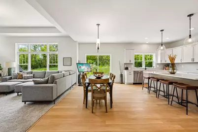 9744 N Migratory Ct, Mequon, WI 53092 - Photo 19