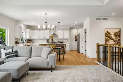 9744 N Migratory Ct, Mequon, WI 53092 - Photo 17