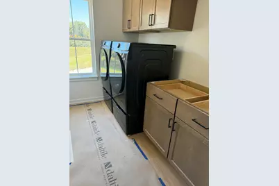 9744 N Migratory Ct, Mequon, WI 53092 - Photo 11