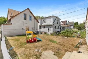 3654 E Squire Ave, Cudahy, WI 53110 - Photo 27