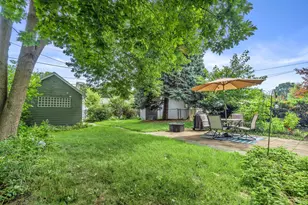3238 S Griffin Ave, Milwaukee, WI 53207 - Photo 23