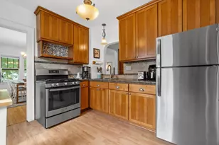 3238 S Griffin Ave, Milwaukee, WI 53207 - Photo 13