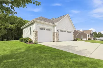 8570  83rd St, Pleasant Prairie, WI 53158 - Photo 3