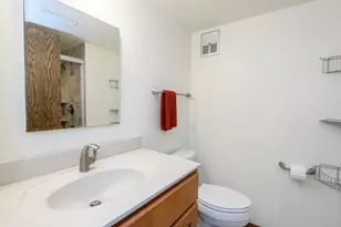 20155 Independence Dr, Brookfield, WI 53045 - Photo 23