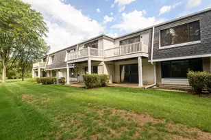 20155 Independence Dr, Brookfield, WI 53045 - Photo 3