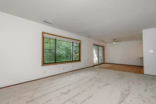 20155 Independence Dr, Brookfield, WI 53045 - Photo 9