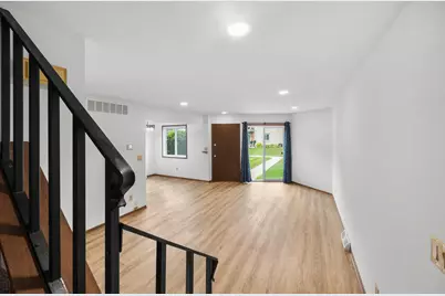 W170N11545  Armada Dr #21-9, Germantown, WI 53022 - Photo 7